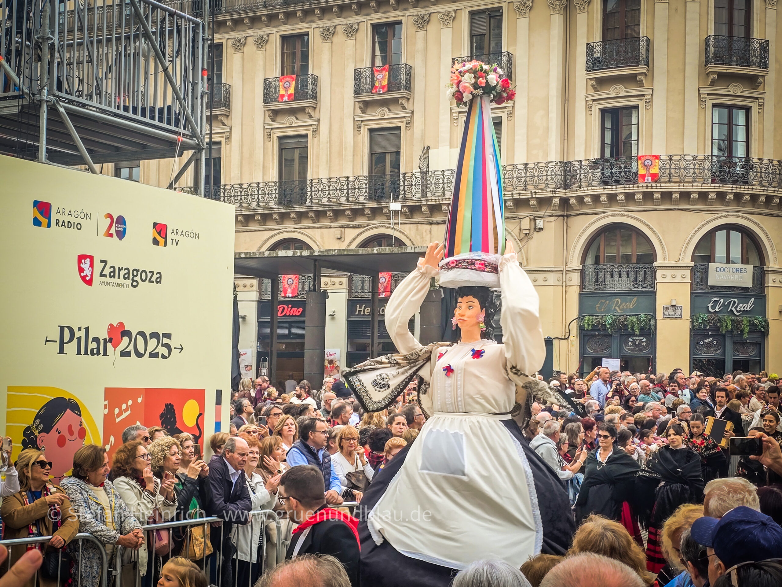 zaragoza fiestas del pilar