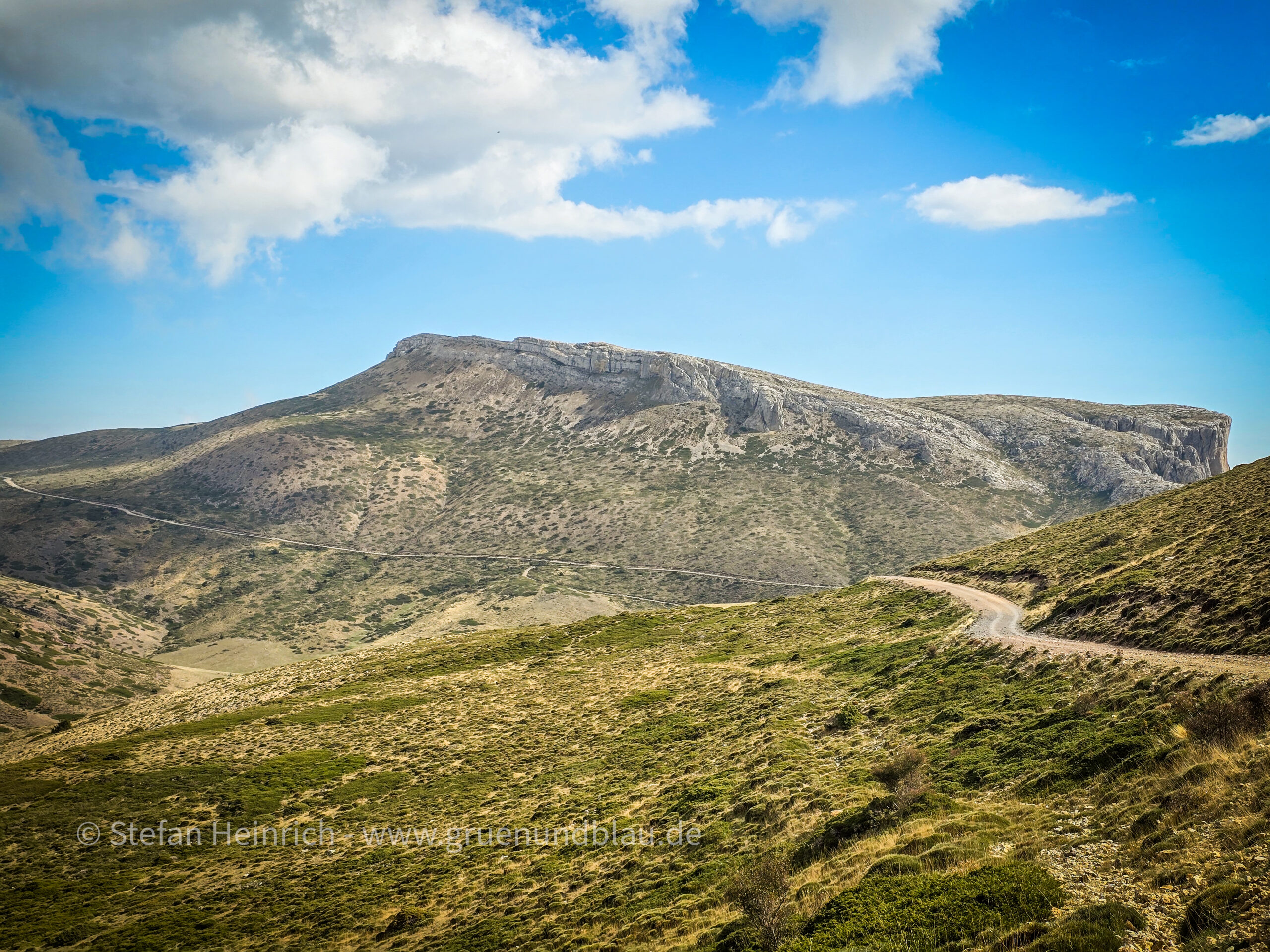 Cuevas de los Pilares