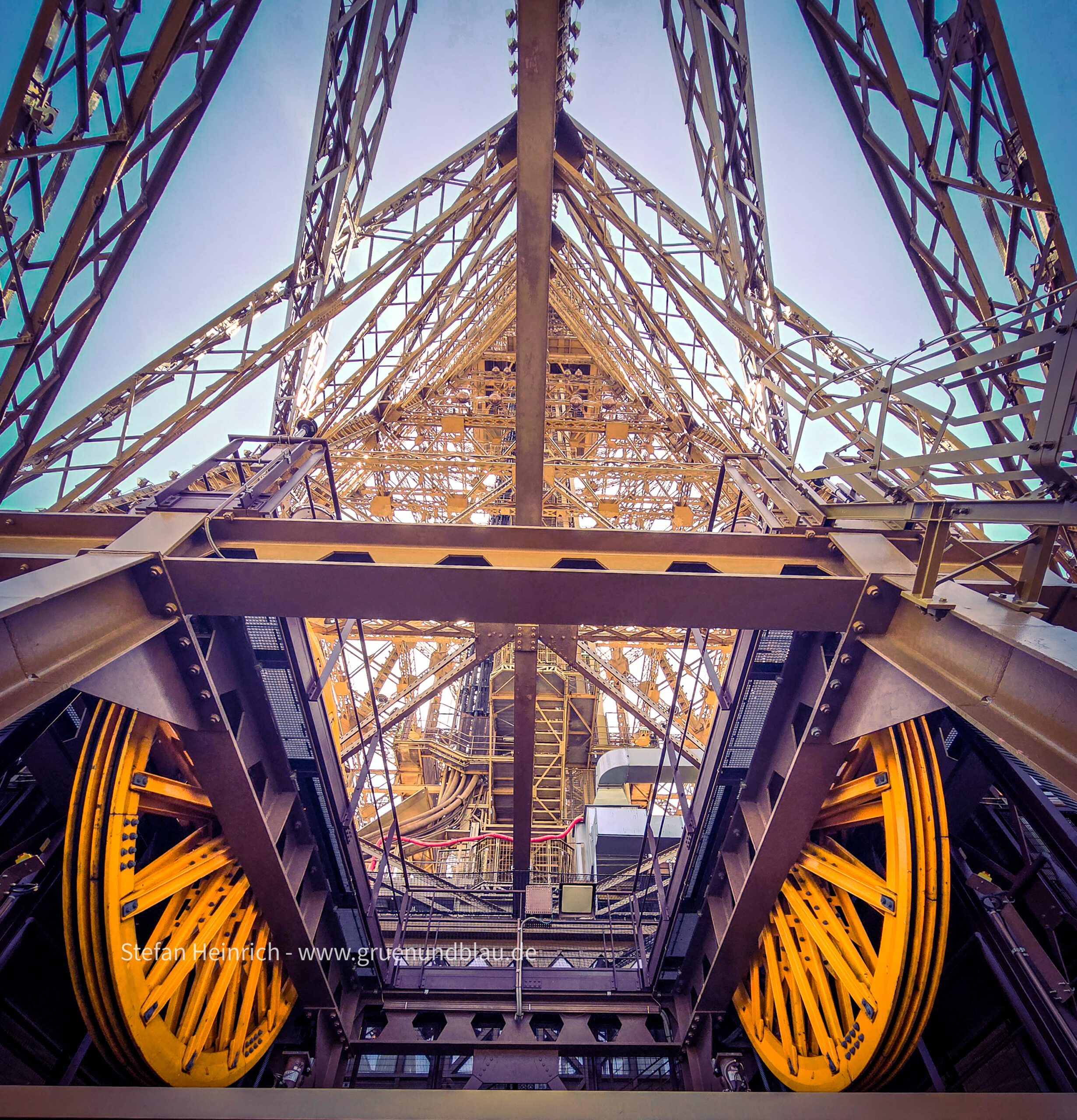 Die Geschichte vom Eiffelturm-Verkauf