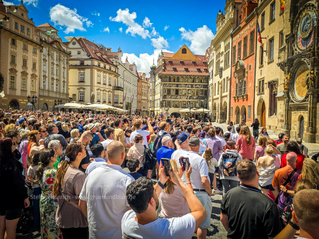 Prager Smartphonesegnung